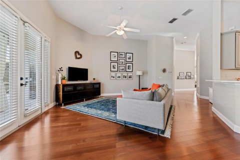 Casa en venta en Orlando, Florida, 4 dormitorios, 252.97 m2 № 1757021 - foto 13