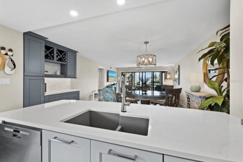 Condo in Longboat Key, Florida, 2 bedrooms  № 2288011 - photo 20