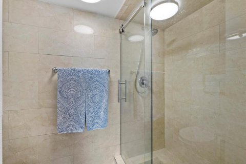 Condo in Longboat Key, Florida, 2 bedrooms  № 2288011 - photo 26