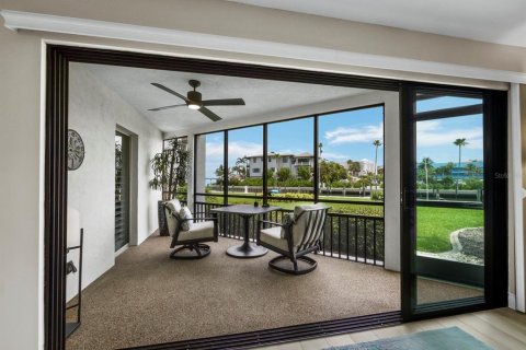 Condo in Longboat Key, Florida, 2 bedrooms  № 2288011 - photo 9