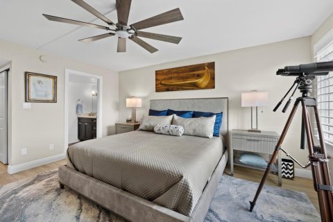 Condo in Longboat Key, Florida, 2 bedrooms  № 2288011 - photo 24