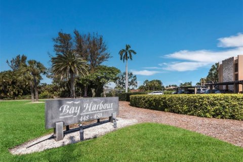Condo in Longboat Key, Florida, 2 bedrooms  № 2288011 - photo 2