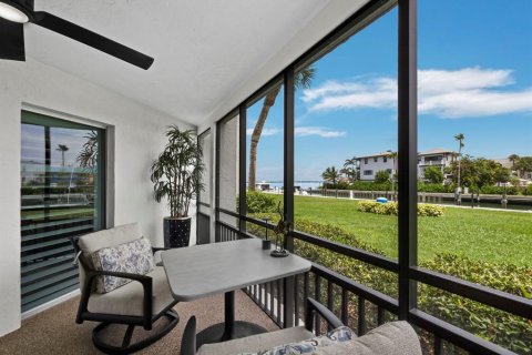 Condo in Longboat Key, Florida, 2 bedrooms  № 2288011 - photo 11