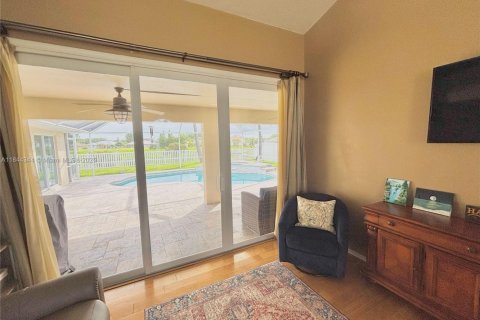 House in Port St. Lucie, Florida 4 bedrooms, 212.1 sq.m. № 1839603 - photo 4