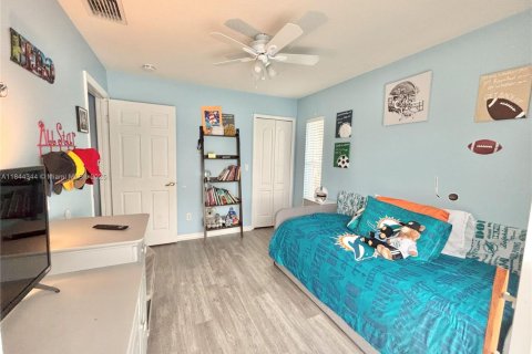 House in Port St. Lucie, Florida 4 bedrooms, 212.1 sq.m. № 1839603 - photo 20