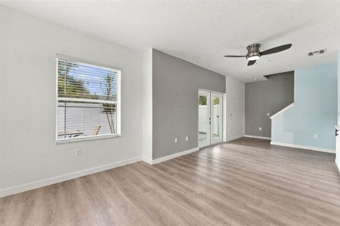 Touwnhouse à louer à Saint Petersburg, Floride: 3 chambres, 156.54 m2 № 2418682 - photo 8