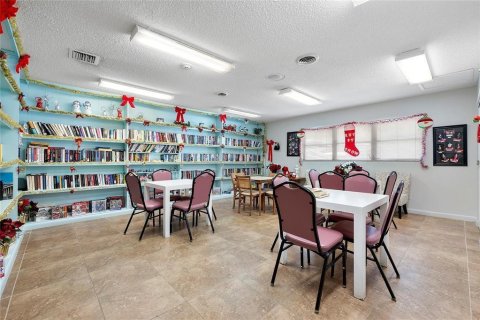 Купить кондоминиум в Маргит, Флорида 2 спальни, 85.47м2, № 2083727 - фото 17