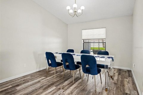 House in Oviedo, Florida 3 bedrooms, 164.81 sq.m. № 2230400 - photo 16