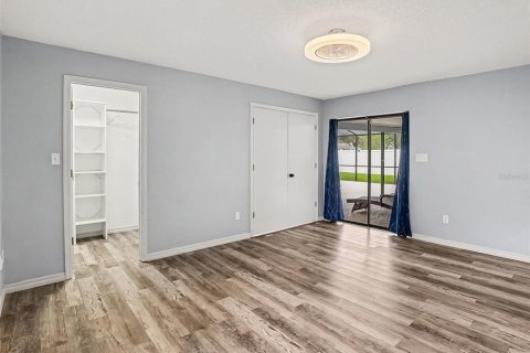 House in Oviedo, Florida 3 bedrooms, 164.81 sq.m. № 2230400 - photo 6