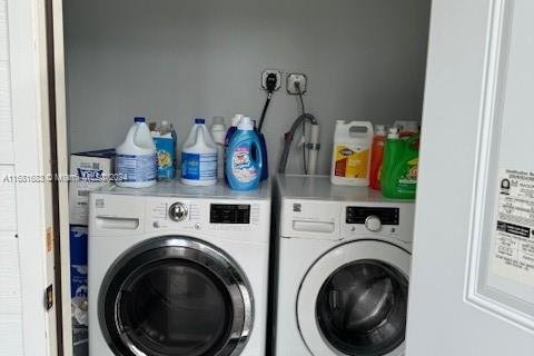 Casa en venta en Miami, Florida, 3 dormitorios, 159.05 m2 № 1864193 - foto 19