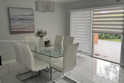 Casa en venta en Miami, Florida, 3 dormitorios, 159.05 m2 № 1864193 - foto 4