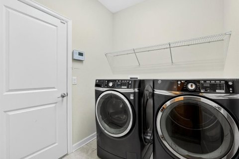 Casa en venta en Davenport, Florida, 3 dormitorios, 241.36 m2 № 2212099 - foto 25
