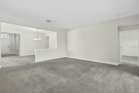 Casa en venta en Davenport, Florida, 3 dormitorios, 241.36 m2 № 2212099 - foto 3