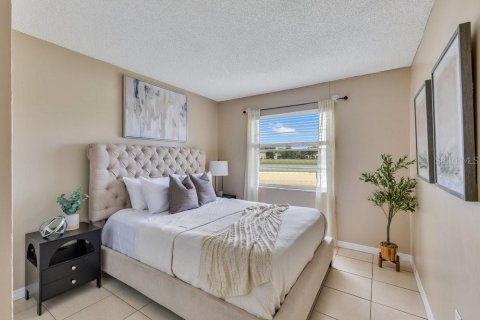 Condo in Orlando, Florida, 2 bedrooms  № 1847293 - photo 9