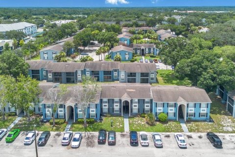 Condo in Orlando, Florida, 2 bedrooms  № 1847293 - photo 15
