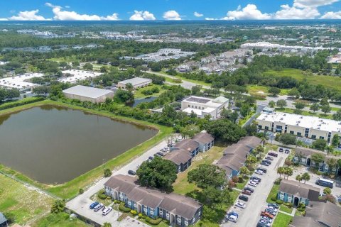 Condo in Orlando, Florida, 2 bedrooms  № 1847293 - photo 17