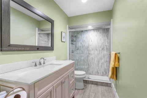 Condo in Oakland Park, Florida, 1 bedroom  № 2021049 - photo 8