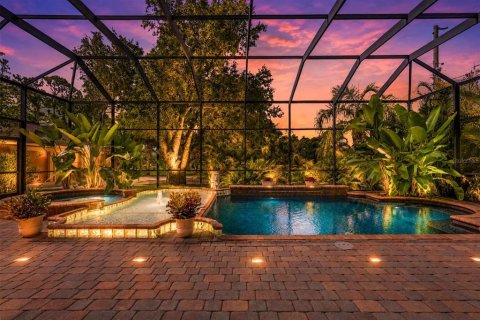 House in North Port, Florida 3 bedrooms, 236.9 sq.m. № 2156787