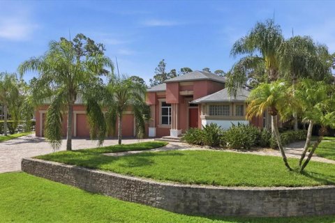 House in North Port, Florida 3 bedrooms, 236.9 sq.m. № 2156787 - photo 15