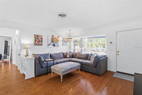 Villa ou maison à louer à Clearwater, Floride: 3 chambres, 129.51 m2 № 2419239 - photo 7