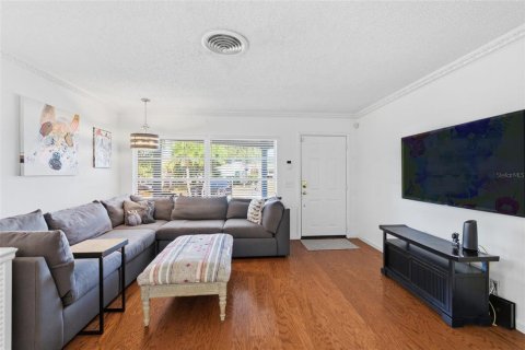 Villa ou maison à louer à Clearwater, Floride: 3 chambres, 129.51 m2 № 2419239 - photo 4