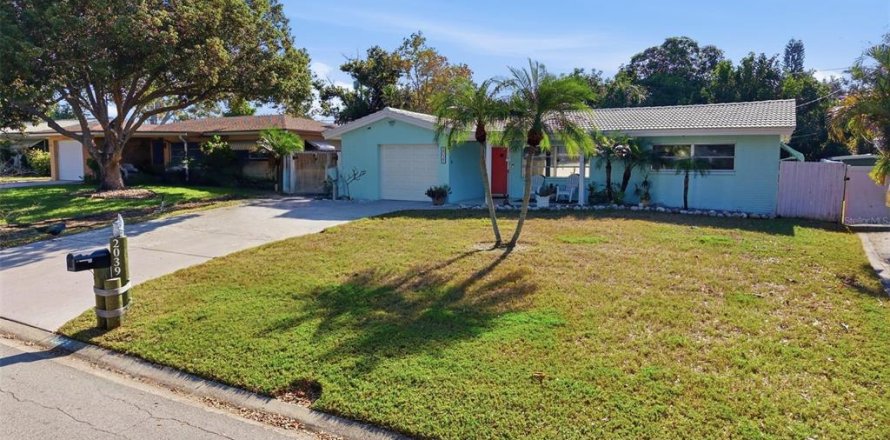 Villa ou maison à Clearwater, Floride 3 chambres, 129.51 m2 № 2419239