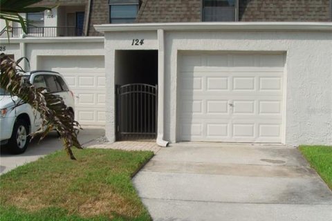 Condo in Clearwater, Florida, 2 bedrooms  № 1685176 - photo 1