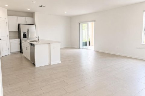 Casa en venta en Plant City, Florida, 4 dormitorios, 178.37 m2 № 2232554 - foto 3