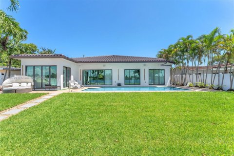 House in Miami, Florida 3 bedrooms № 1707585 - photo 11