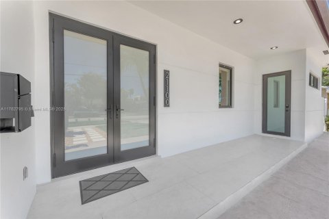 House in Miami, Florida 3 bedrooms № 1707585 - photo 20