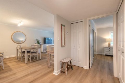 Condo in New Smyrna Beach, Florida, 2 bedrooms  № 1575156 - photo 19