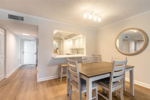 Condo in New Smyrna Beach, Florida, 2 bedrooms  № 1575156 - photo 23