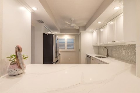 Condo in New Smyrna Beach, Florida, 2 bedrooms  № 1575156 - photo 3