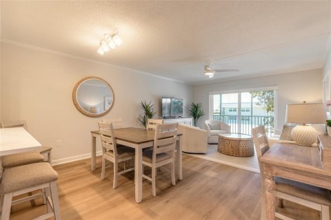 Condo in New Smyrna Beach, Florida, 2 bedrooms  № 1575156 - photo 22