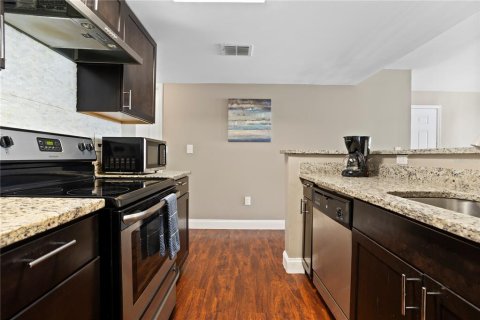 Condo in Kissimmee, Florida, 3 bedrooms  № 1879642 - photo 11