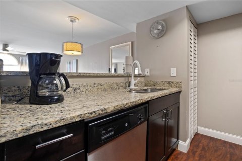 Condo in Kissimmee, Florida, 3 bedrooms  № 1879642 - photo 14