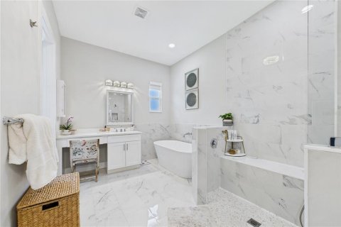 House in Indialantic, Florida 7 bedrooms, 426.7 sq.m. № 1654970 - photo 27