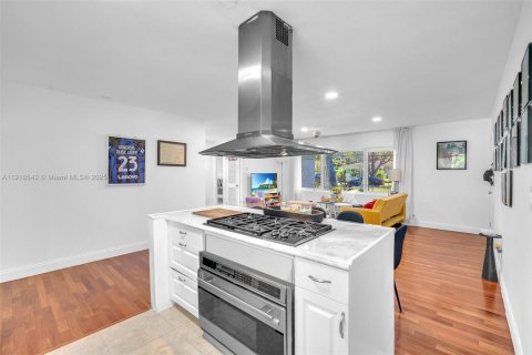 Villa ou maison à vendre à Miami Shores, Floride: 3 chambres, 149.48 m2 № 1973893 - photo 5