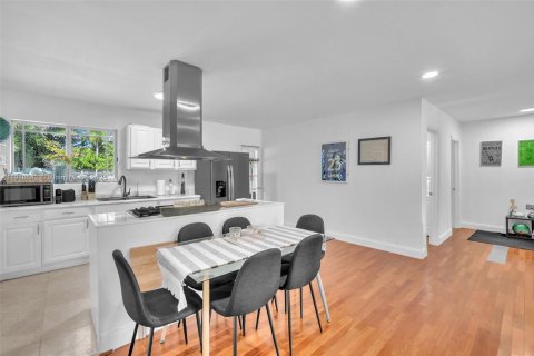 Villa ou maison à vendre à Miami Shores, Floride: 3 chambres, 149.48 m2 № 1973893 - photo 6