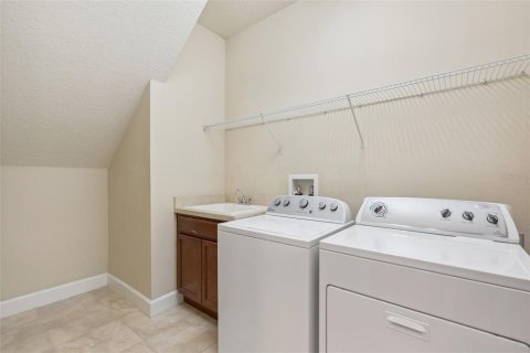 Casa en venta en Orlando, Florida, 4 dormitorios, 278.71 m2 № 1902853 - foto 29