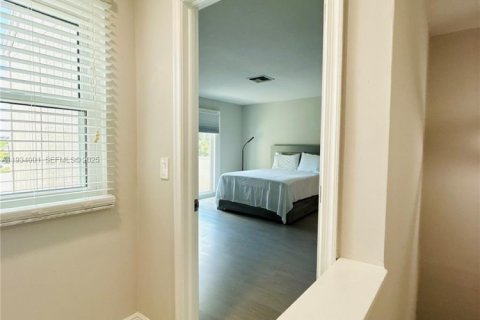 House in Wellington, Florida 2 bedrooms, 122.45 sq.m. № 1992890 - photo 15