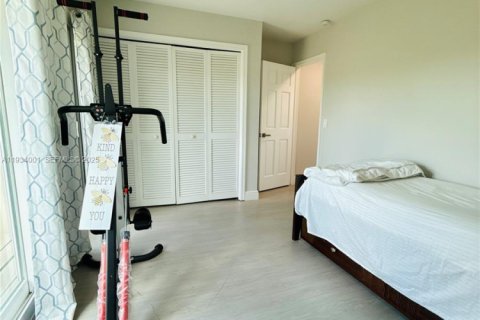 House in Wellington, Florida 2 bedrooms, 122.45 sq.m. № 1992890 - photo 23