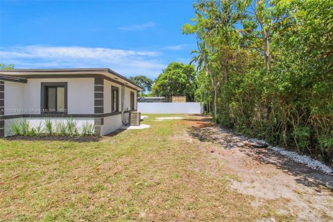 Casa en venta en North Miami, Florida, 3 dormitorios, 145.67 m2 № 1779533 - foto 26