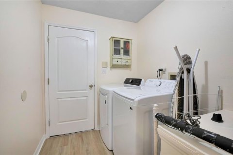 Villa ou maison à vendre à Clermont, Floride: 3 chambres, 158.49 m2 № 2430986 - photo 23
