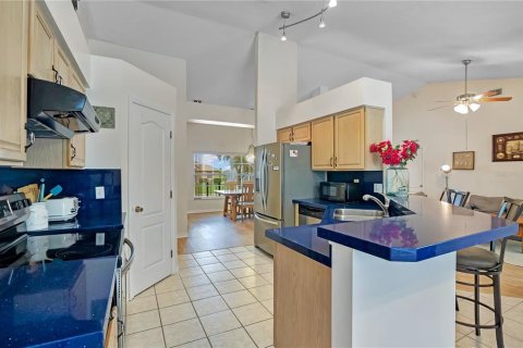 Villa ou maison à vendre à Clermont, Floride: 3 chambres, 158.49 m2 № 2430986 - photo 12