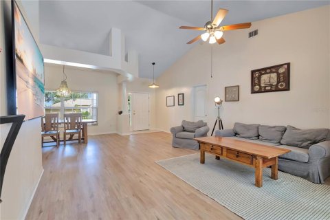 Villa ou maison à vendre à Clermont, Floride: 3 chambres, 158.49 m2 № 2430986 - photo 8