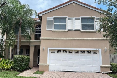 Villa ou maison à vendre à Hollywood, Floride: 4 chambres, 213.68 m2 № 1928334 - photo 1