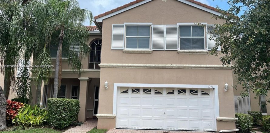 Villa ou maison à Hollywood, Floride 4 chambres, 213.68 m2 № 1928334