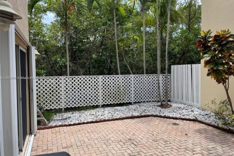 Villa ou maison à vendre à Hollywood, Floride: 4 chambres, 213.68 m2 № 1928334 - photo 2