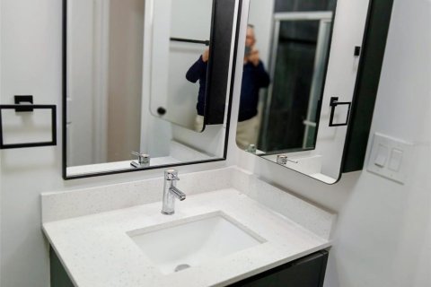 Copropriété à louer à Gainesville, Floride: 2 chambres, 90.39 m2 № 2167832 - photo 11